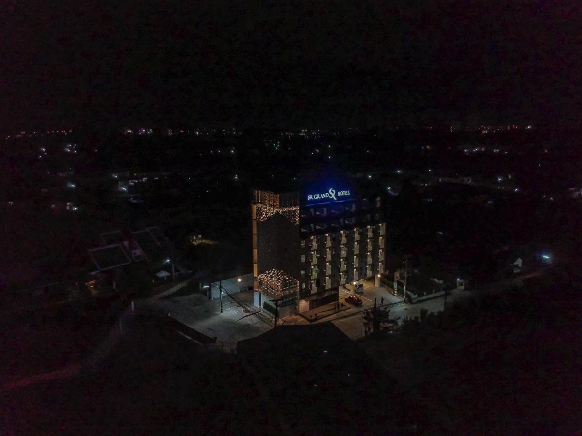 Sr Grand Hotel Chiangmai Chiang Mai Exteriör bild